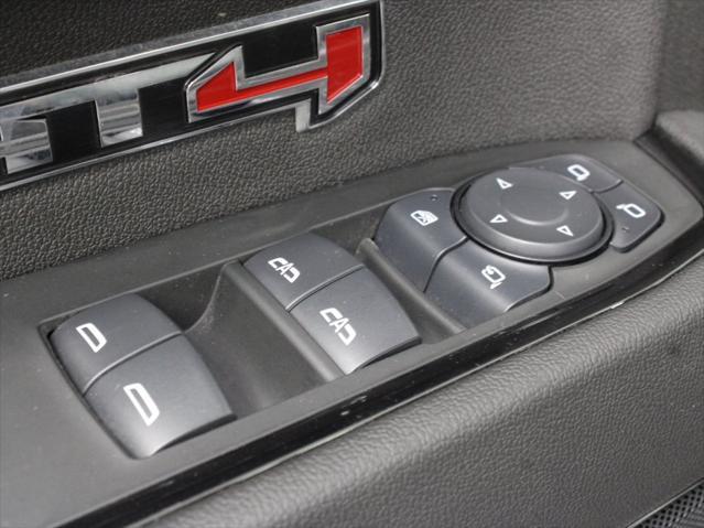 Photo of 2024 Summit White GMC Sierra 1500