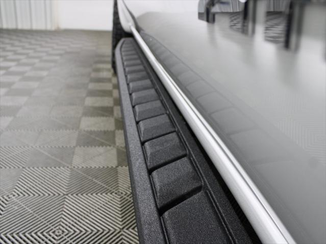Photo of 2024 Summit White GMC Sierra 1500