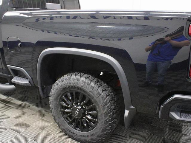 Photo of 2024 Black Chevrolet Silverado 2500