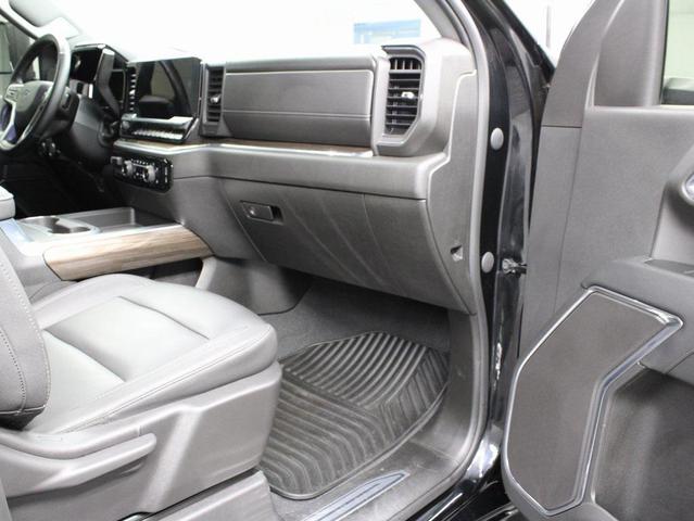 Photo of 2024 Black Chevrolet Silverado 2500