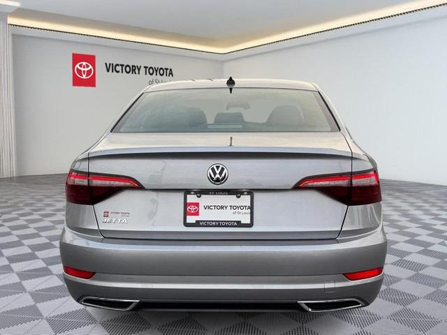 Photo of 2020 Silver Metallic Volkswagen Jetta