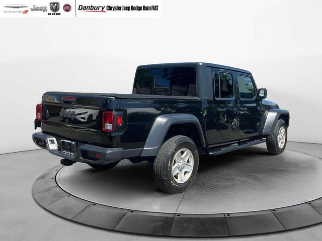 Photo of 2020 Black Clearcoat Jeep Gladiator