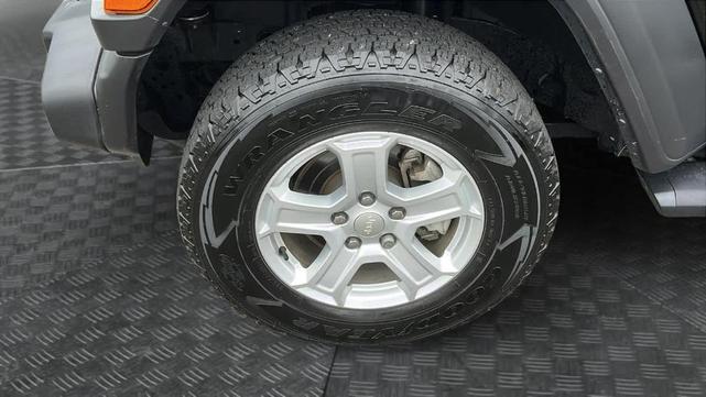Photo of 2021 Black Clearcoat Jeep Wrangler Unlimited