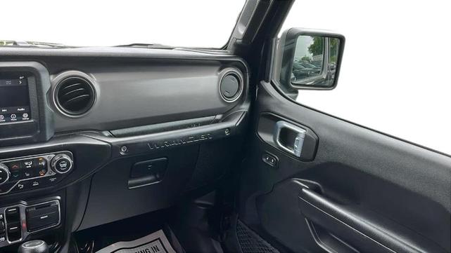 Photo of 2021 Black Clearcoat Jeep Wrangler Unlimited
