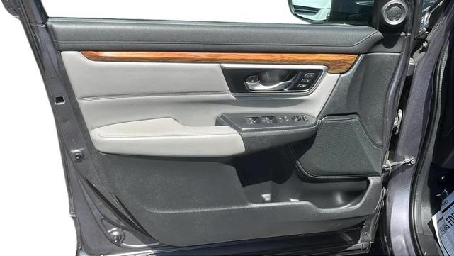 Photo of 2018 Gray Honda CR-V