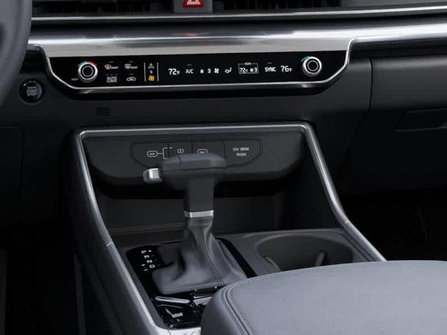 Photo of 2025 Ivory Silver Kia Carnival