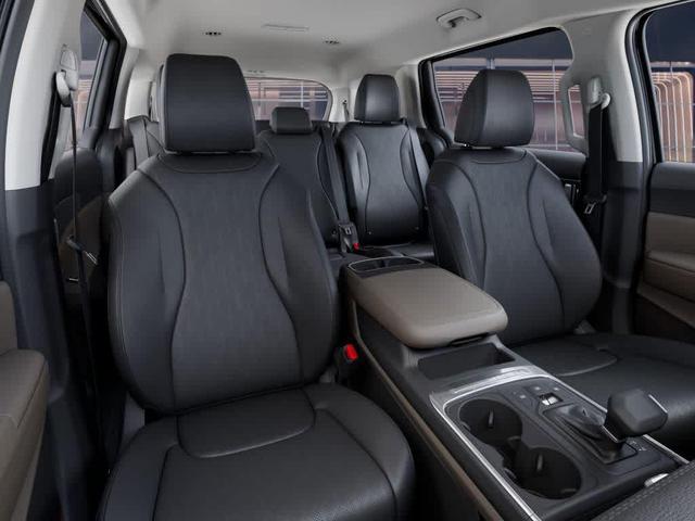Photo of 2026 Metal Kia Carnival