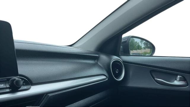 Photo of 2020 Aurora Black Kia Forte