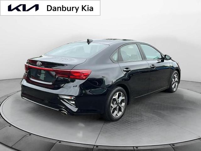 Photo of 2020 Aurora Black Kia Forte
