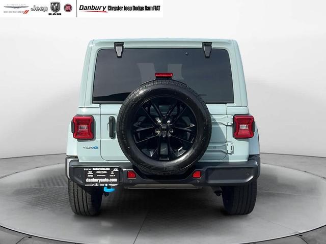 Photo of 2024 Earl Clearcoat Jeep Wrangler 4xe