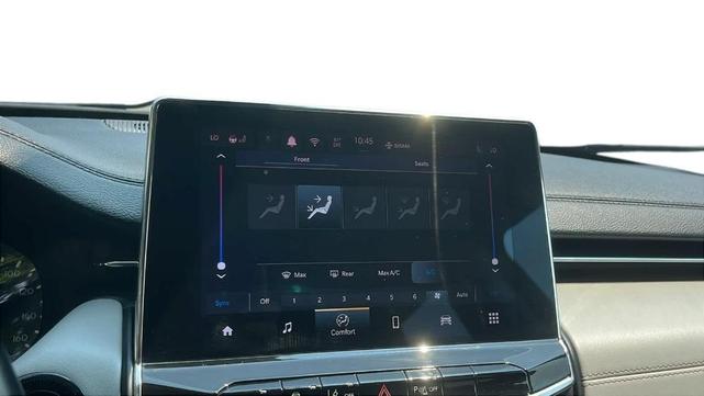 Photo of 2022 Sting Gray Clearcoat Jeep Compass