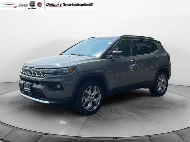 Photo of 2022 Sting Gray Clearcoat Jeep Compass