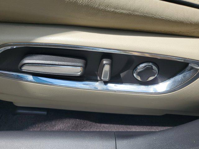 Photo of 2019 White Diamond Pearl Acura MDX