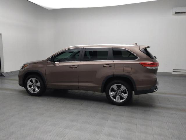 Photo of 2018 Toasted Walnut Pearl Toyota Highlander