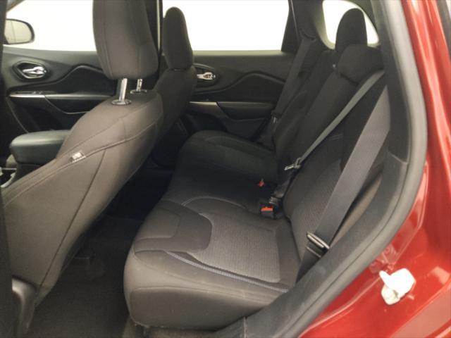 Photo of 2020 Velvet Red Pearlcoat Jeep Cherokee