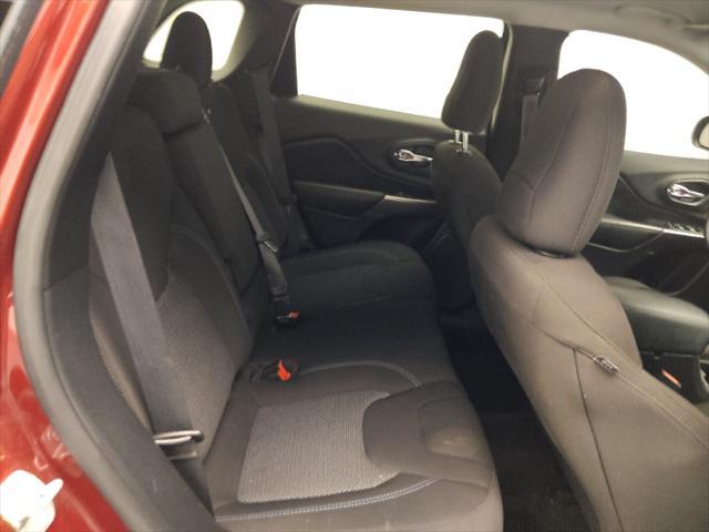 Photo of 2020 Velvet Red Pearlcoat Jeep Cherokee