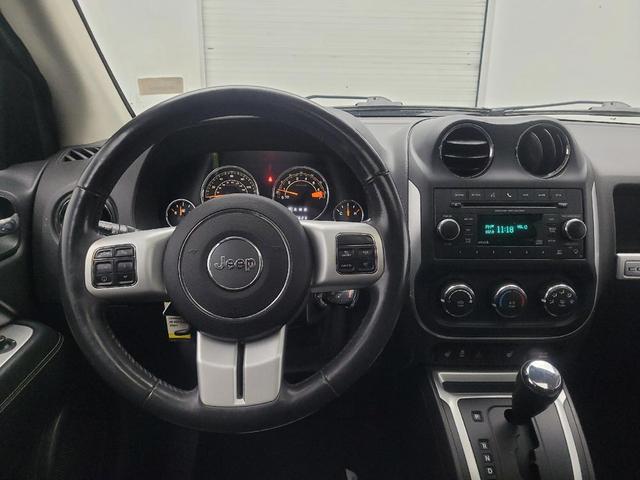Photo of 2014 Gray Jeep Compass