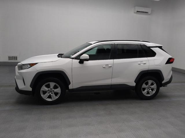 Photo of 2019 Super White Toyota RAV4
