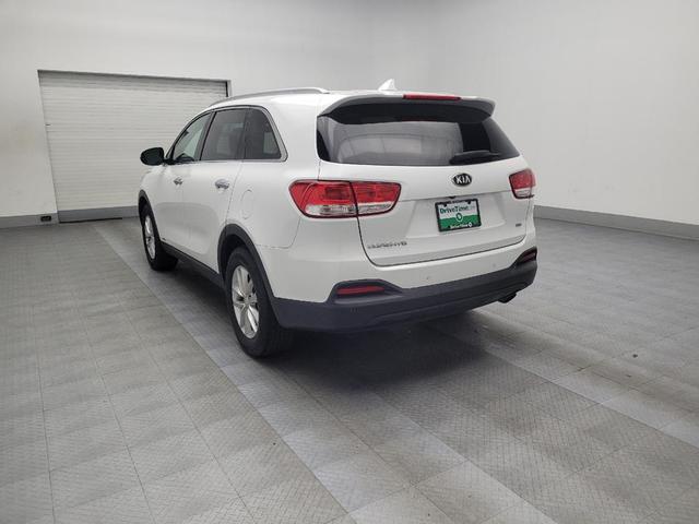 Photo of 2016 Snow White Pearl Kia Sorento