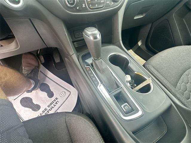 Photo of 2021 Silver Ice Metallic Chevrolet Equinox