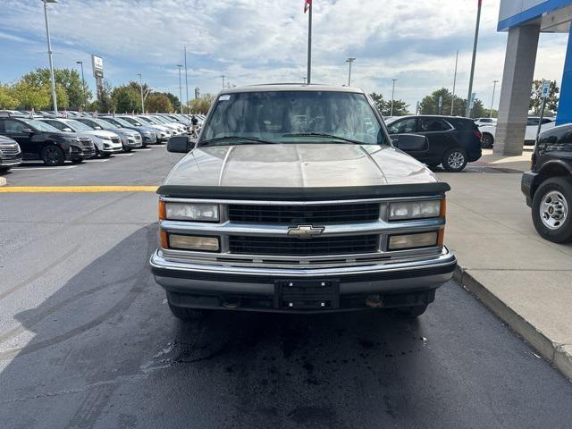 Photo of 1999 Light Pewter Metallic Chevrolet Tahoe
