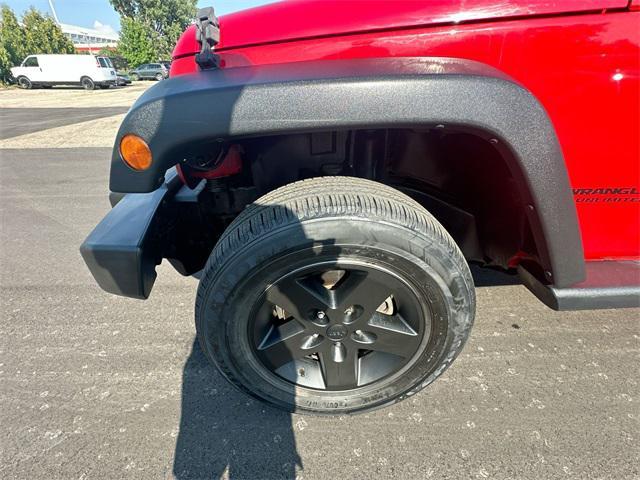 Photo of 2014 Flame Red Clearcoat Jeep Wrangler Unlimited