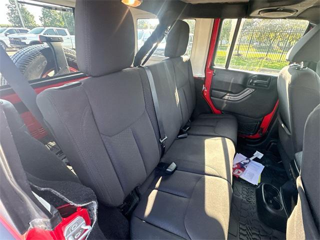 Photo of 2014 Flame Red Clearcoat Jeep Wrangler Unlimited