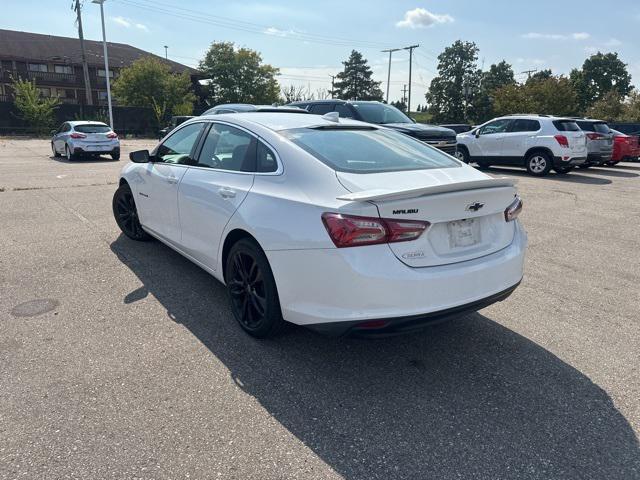 Photo of 2022 Summit White Chevrolet Malibu