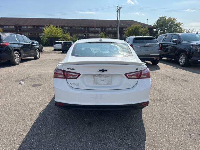Photo of 2022 Summit White Chevrolet Malibu