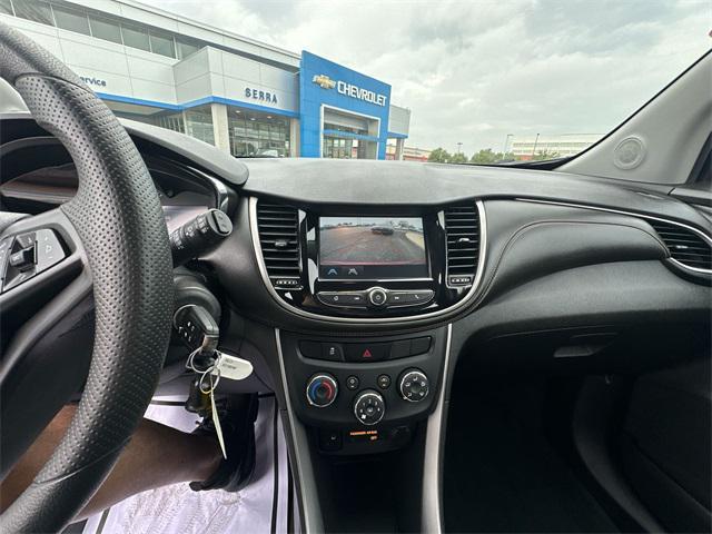 Photo of 2017 Crimson Metallic Chevrolet Trax