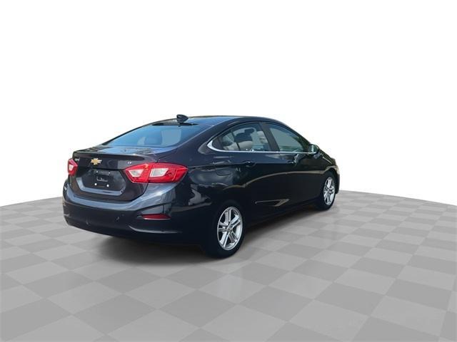 Photo of 2016 Blue Ray Metallic Chevrolet Cruze