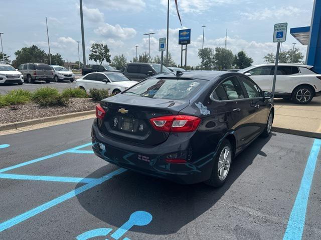 Photo of 2016 Blue Ray Metallic Chevrolet Cruze