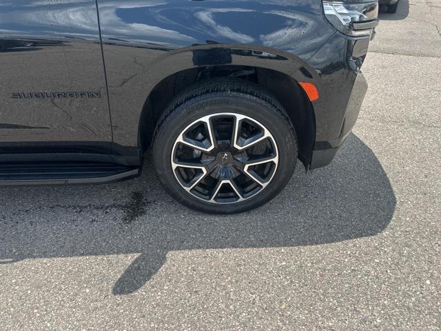 Photo of 2021 Black Chevrolet Suburban