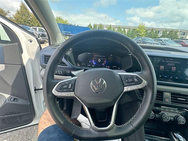 Photo of 2024 Pure White Volkswagen Taos