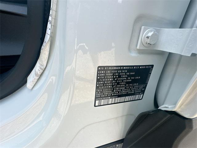 Photo of 2024 Pure White Volkswagen Taos