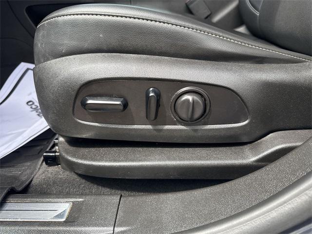 Photo of 2021 Midnight Blue Metallic GMC Acadia