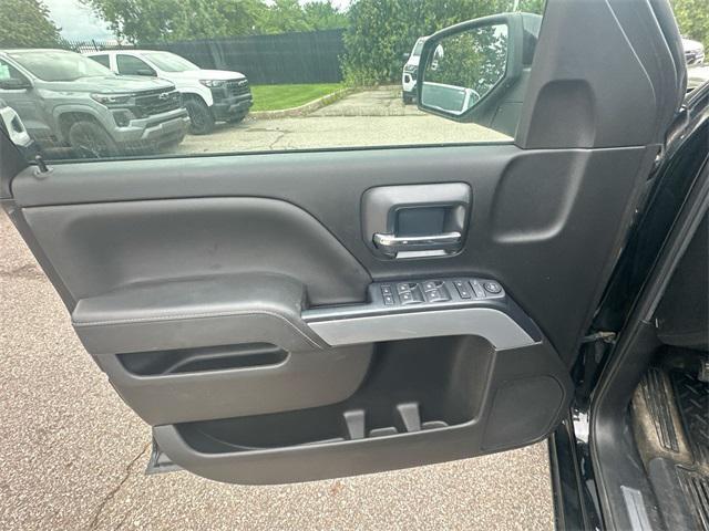Photo of 2018 Black Chevrolet Silverado 1500