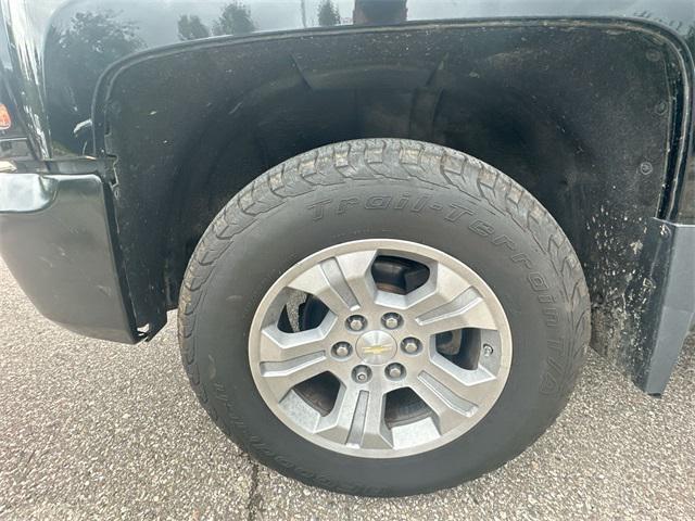 Photo of 2018 Black Chevrolet Silverado 1500