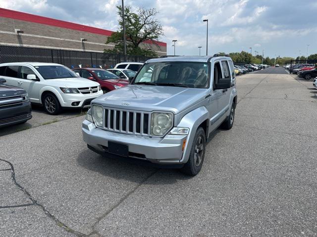 Photo of 2008 Bright Silver Metallic Clearcoat Jeep Liberty