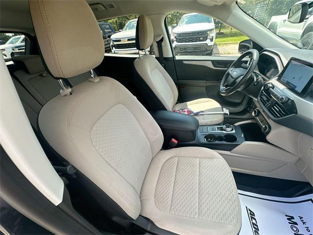 Photo of 2022 Stone Blue Metallic Ford Escape