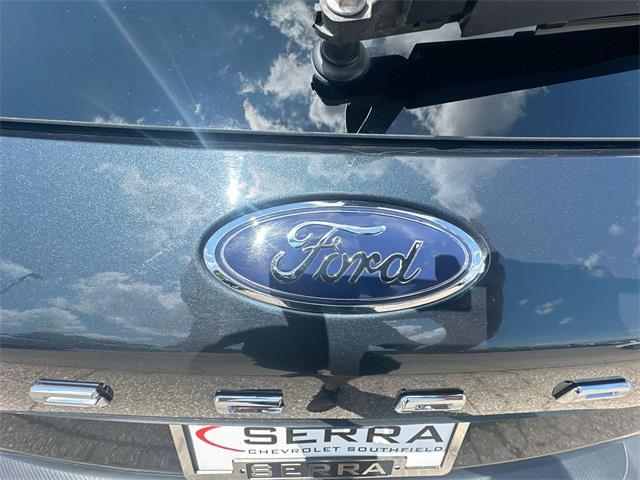 Photo of 2022 Stone Blue Metallic Ford Escape