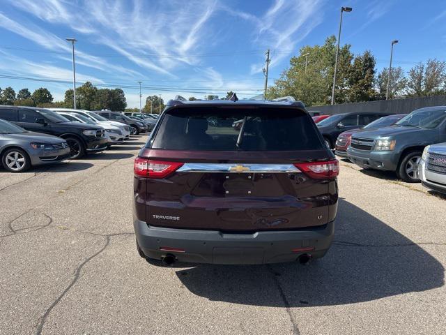 Photo of 2018 Black Currant Metallic Chevrolet Traverse
