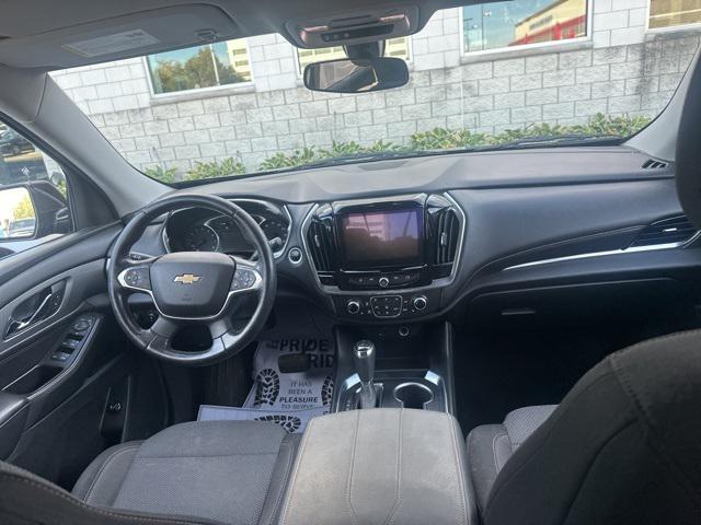 Photo of 2018 Black Currant Metallic Chevrolet Traverse