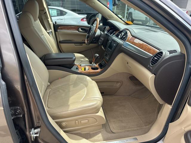 Photo of 2008 Cocoa Metallic Buick Enclave