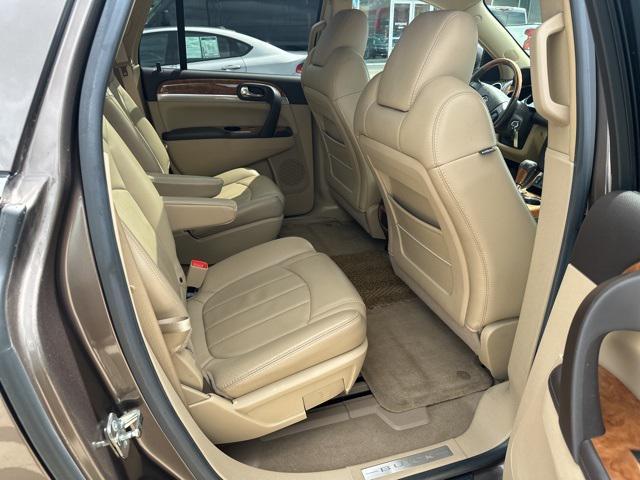 Photo of 2008 Cocoa Metallic Buick Enclave