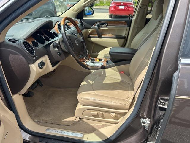Photo of 2008 Cocoa Metallic Buick Enclave
