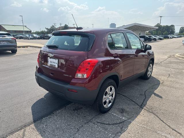 Photo of 2016 Crimson Metallic Chevrolet Trax
