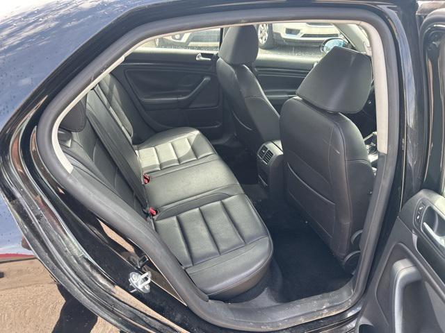 Photo of 2010 Black Volkswagen Jetta
