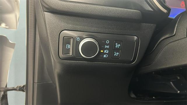 Photo of 2021 Oxford White Ford Escape
