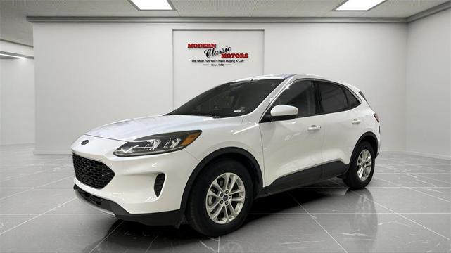 Photo of 2021 Oxford White Ford Escape